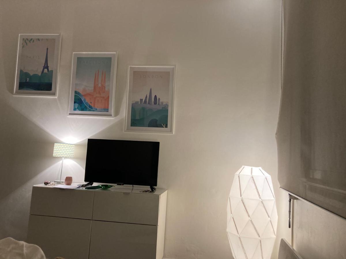 Studio Dragon Avec Gardien Marseille Kültér fotó